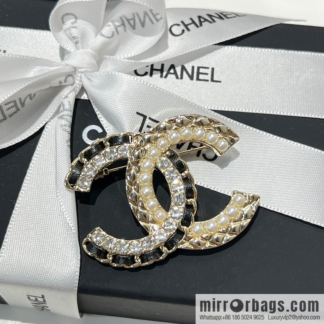 New ☑️ Chanel double c black leather rope pearl brooch
