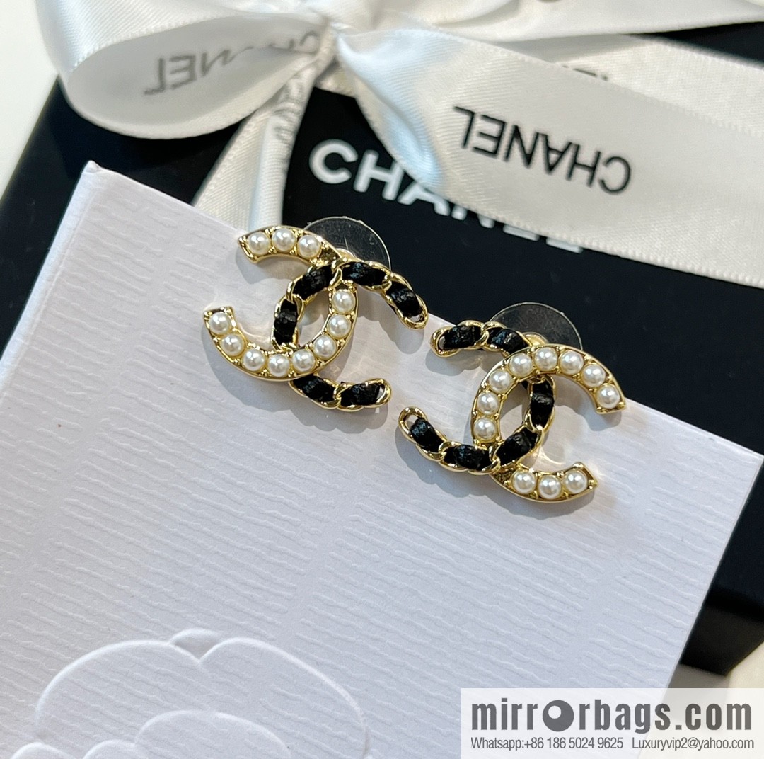 New ☑️ Chanel double c pearl black leather rope stud earrings