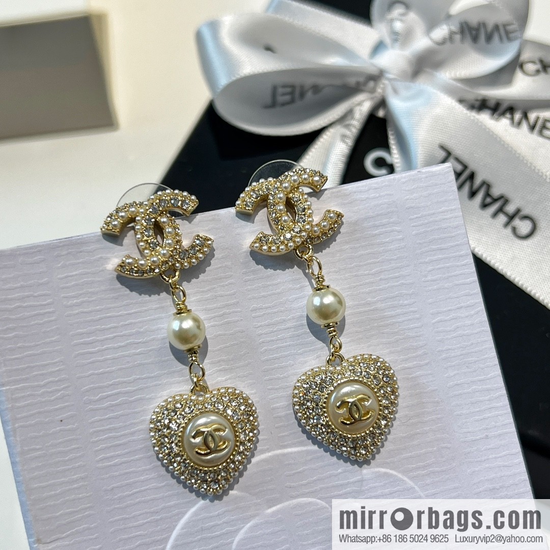 New ☑️ Chanel c3 double c full diamond peach heart love stud earrings