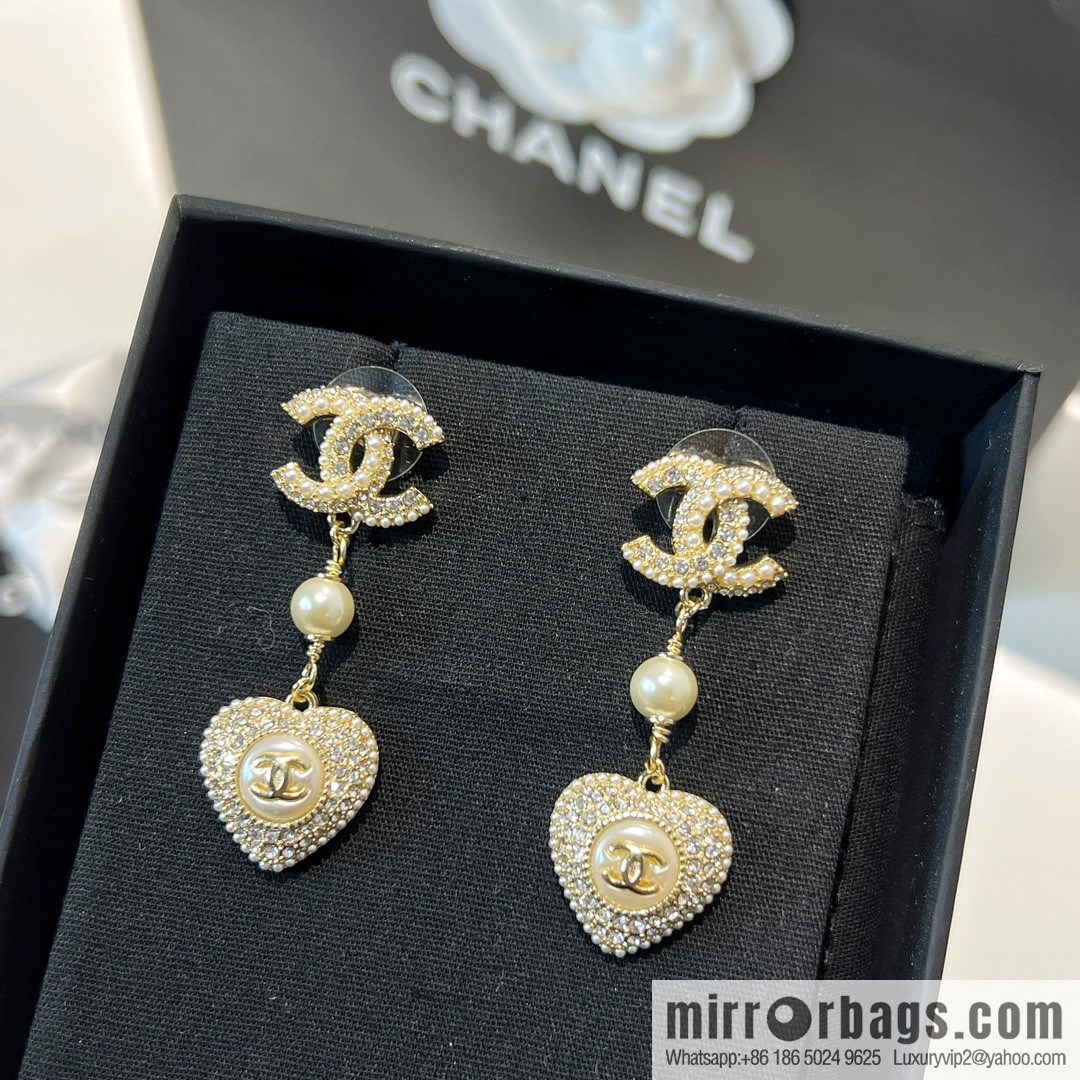 New ☑️ Chanel c3 double c full diamond peach heart love stud earrings