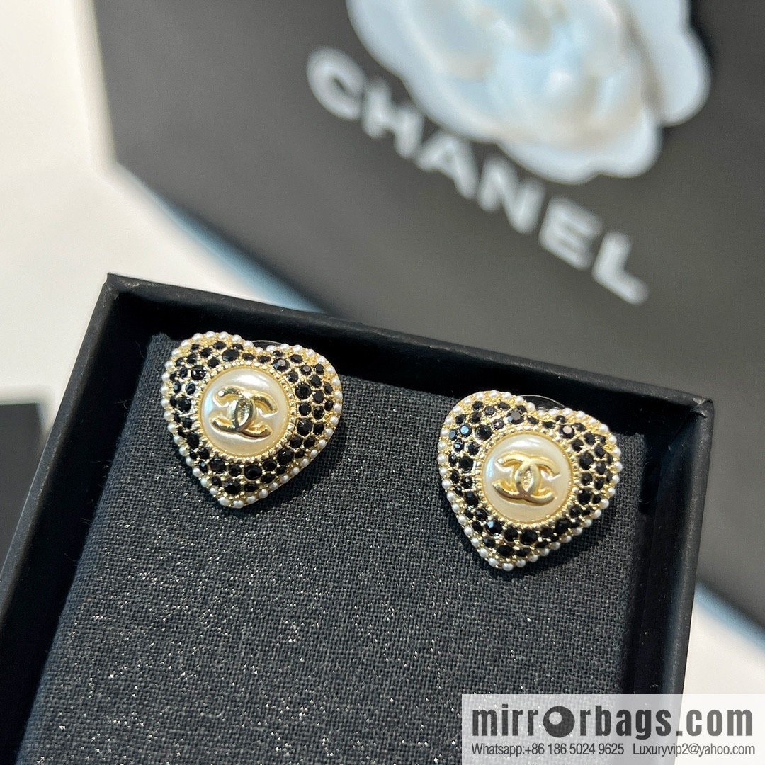 New ☑️ Chanel c1 double c full diamond peach heart love stud earrings