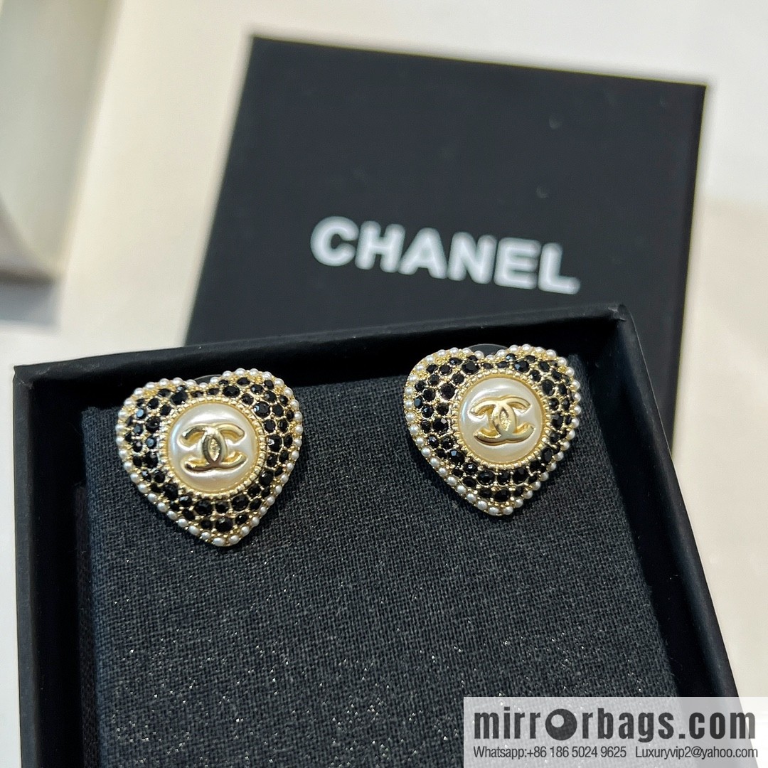 New ☑️ Chanel c1 double c full diamond peach heart love stud earrings