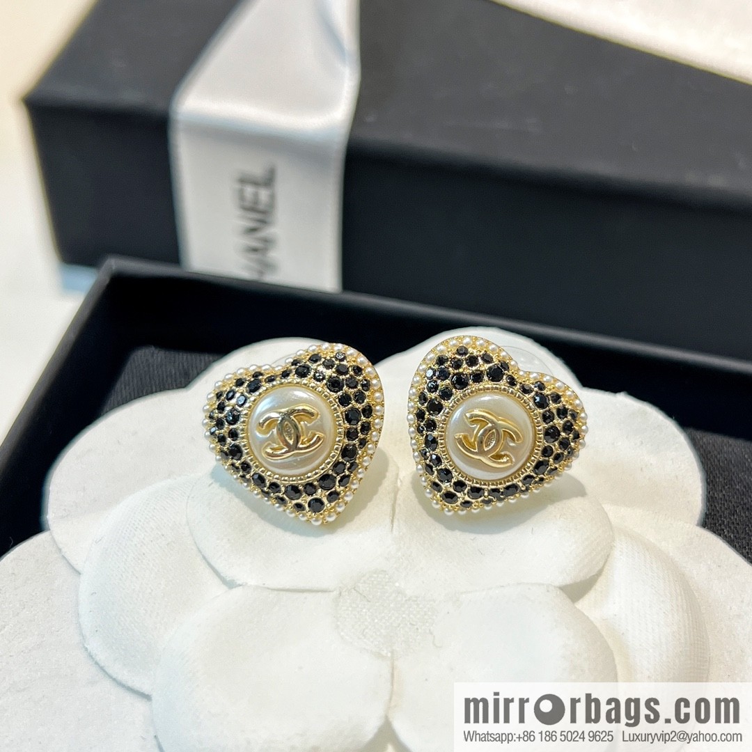 New ☑️ Chanel c1 double c full diamond peach heart love stud earrings