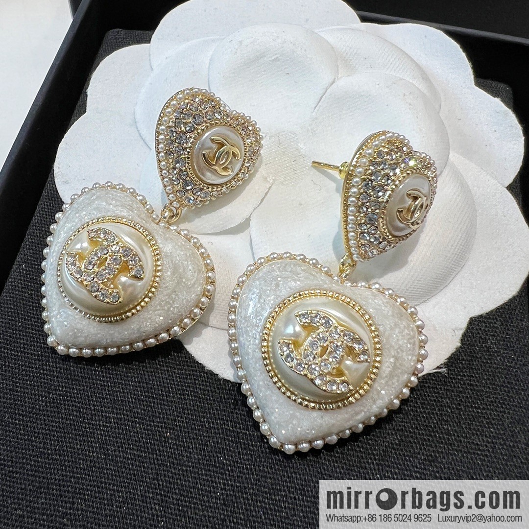 New ☑️ Chanel c2 double c full diamond peach heart love stud earrings