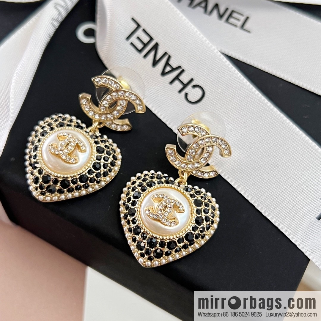 New ☑️ Chanel c2 double c full diamond peach heart love stud earrings