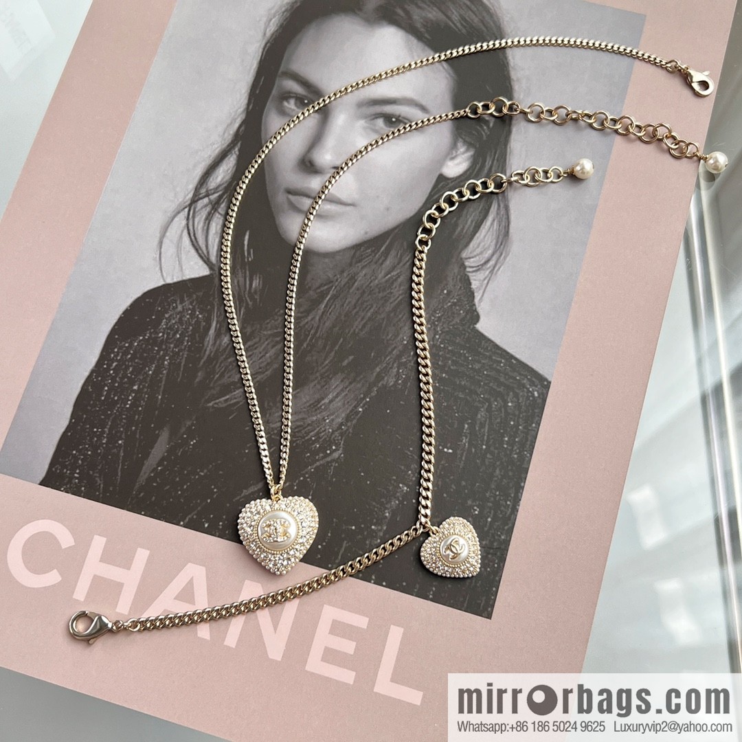 New ☑️ Chanel double c full diamond peach heart love bracelet necklace