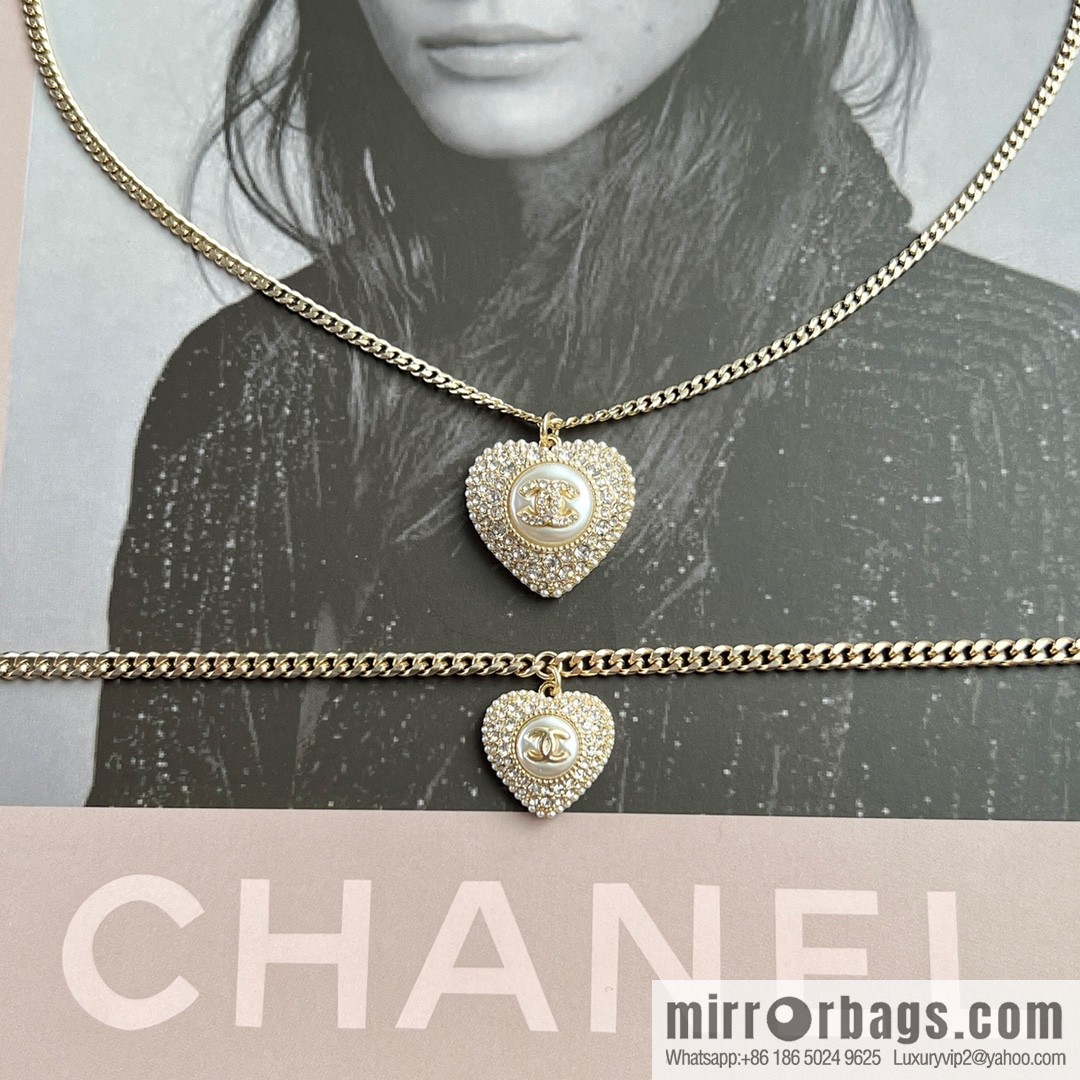 New ☑️ Chanel double c full diamond peach heart love bracelet necklace