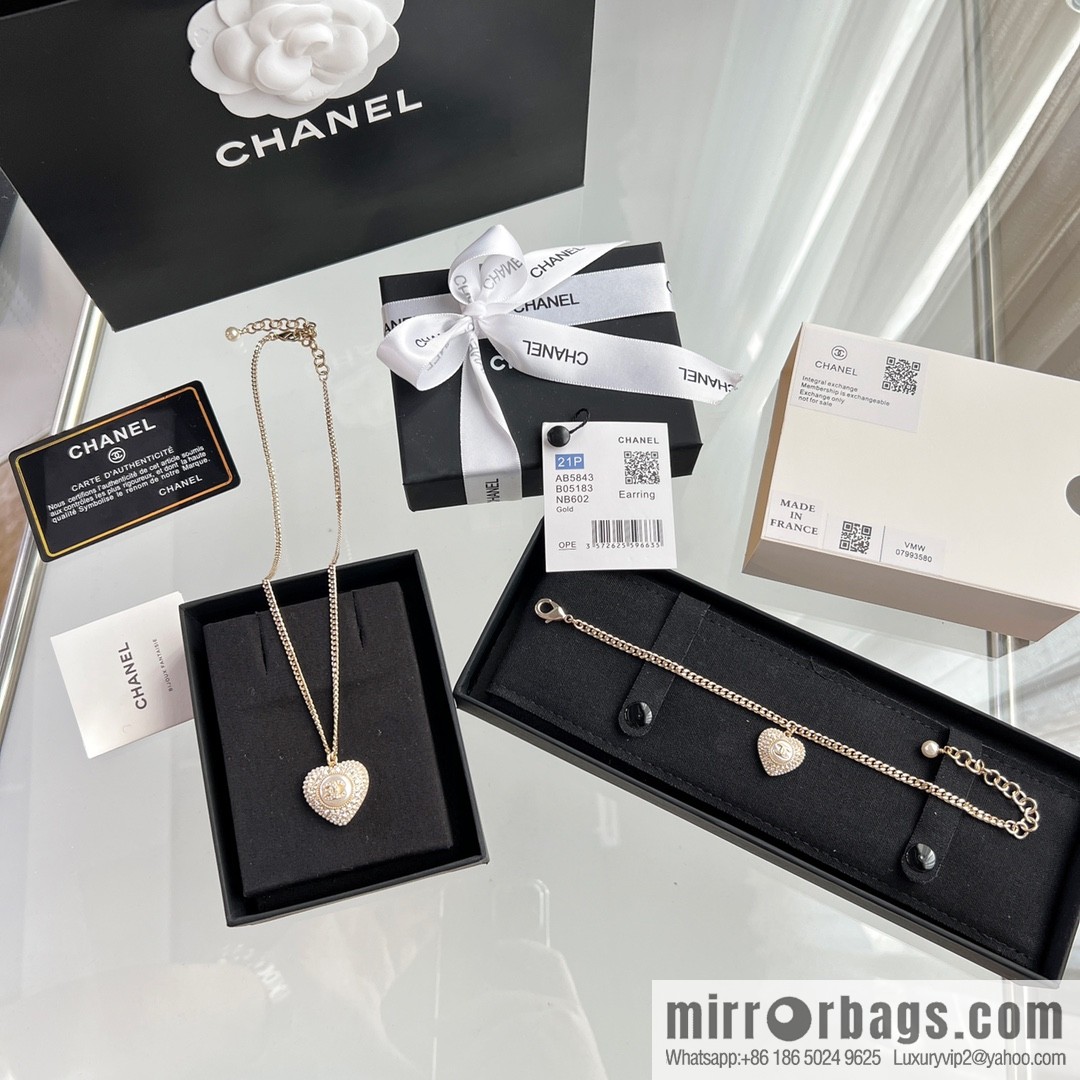 New ☑️ Chanel double c full diamond peach heart love bracelet necklace
