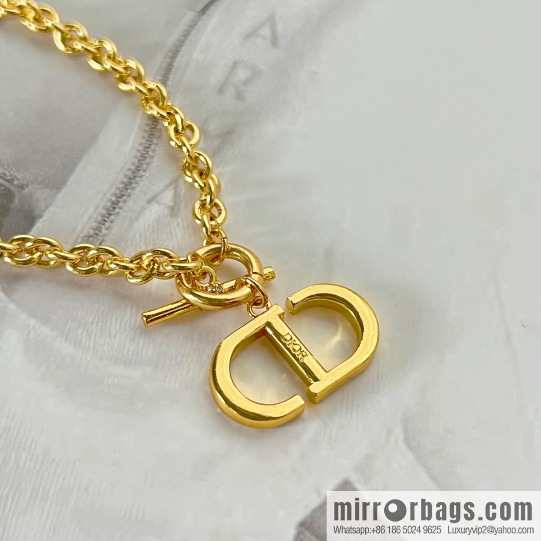 New ☑️ Dior CD necklace