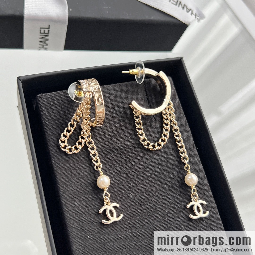 New ☑️ Chanel double c fringed pearl stud earrings
