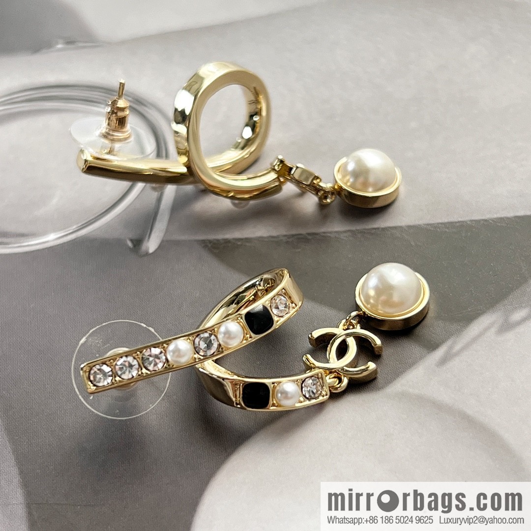 New ☑️ Chanel double c pearl black diamond stud earrings