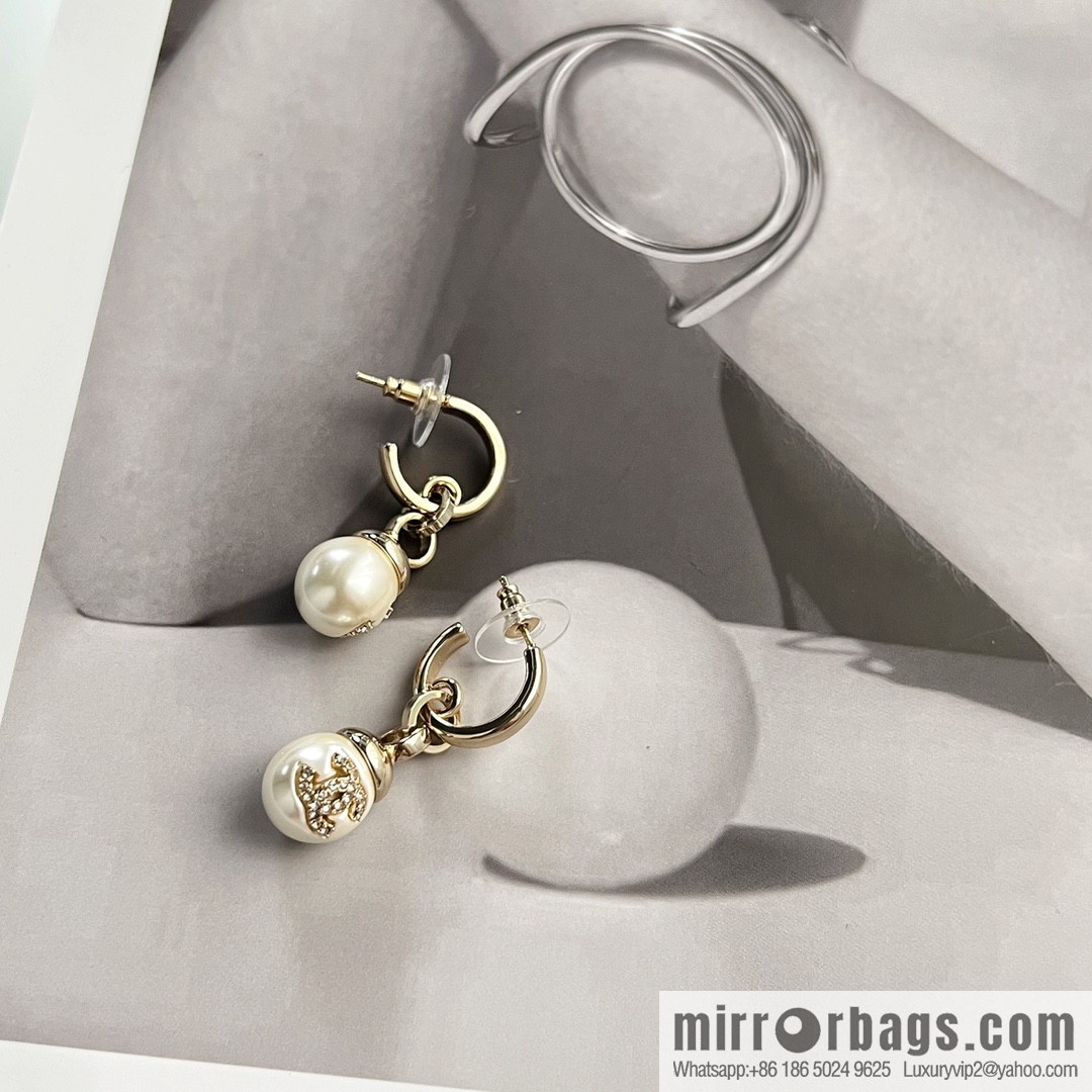 New ☑️ Chanel C2 double c pearl stud earrings