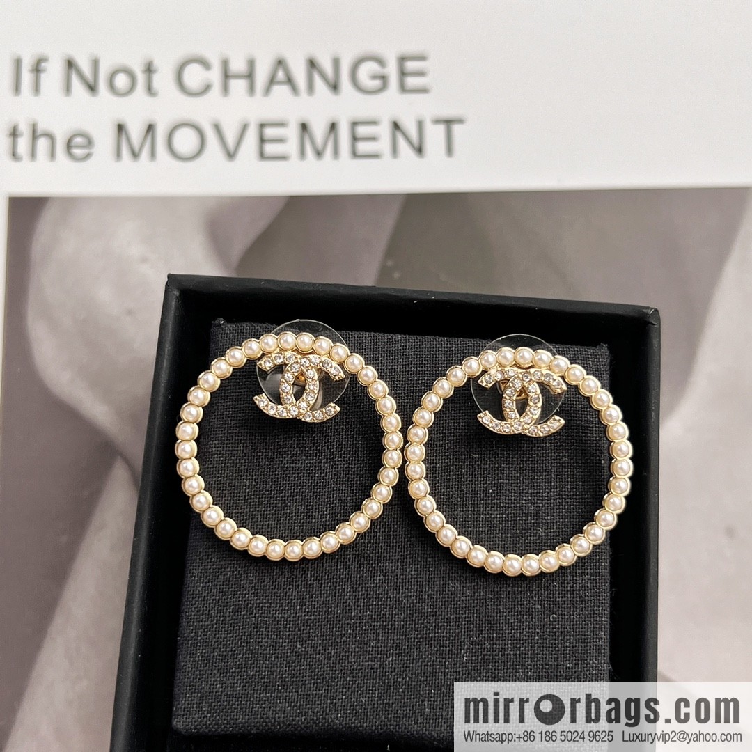 New ☑️ Chanel c1 double c round pearl stud earrings