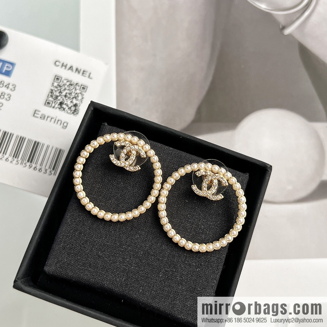 New ☑️ Chanel c1 double c round pearl stud earrings