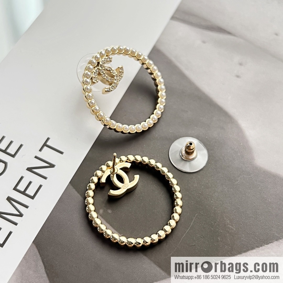 New ☑️ Chanel c1 double c round pearl stud earrings