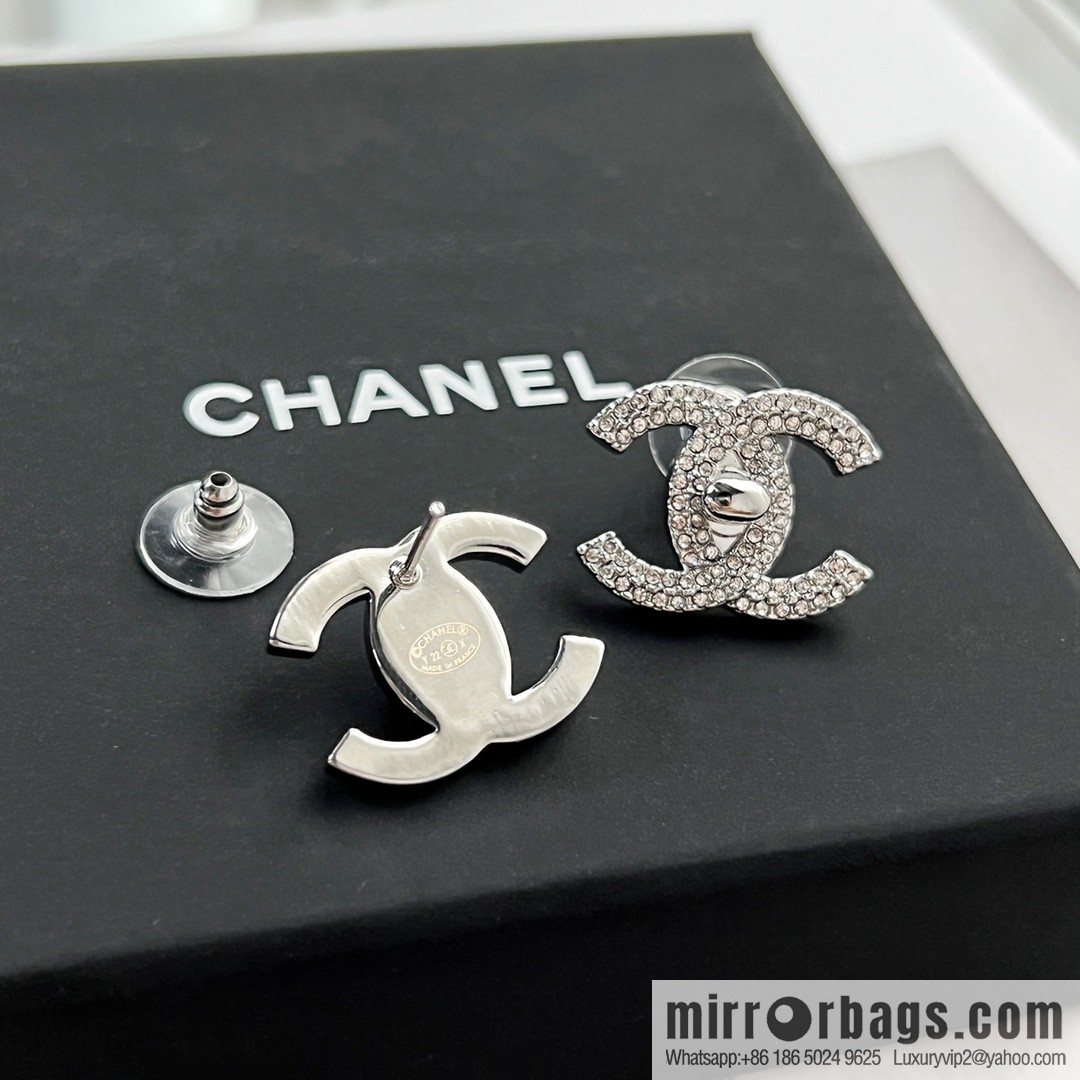 New ☑️ Chanel double c full diamond stud earrings brooch