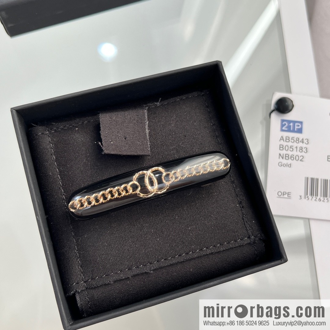 New ☑️ Chanel double c acrylic hairpin hairpin