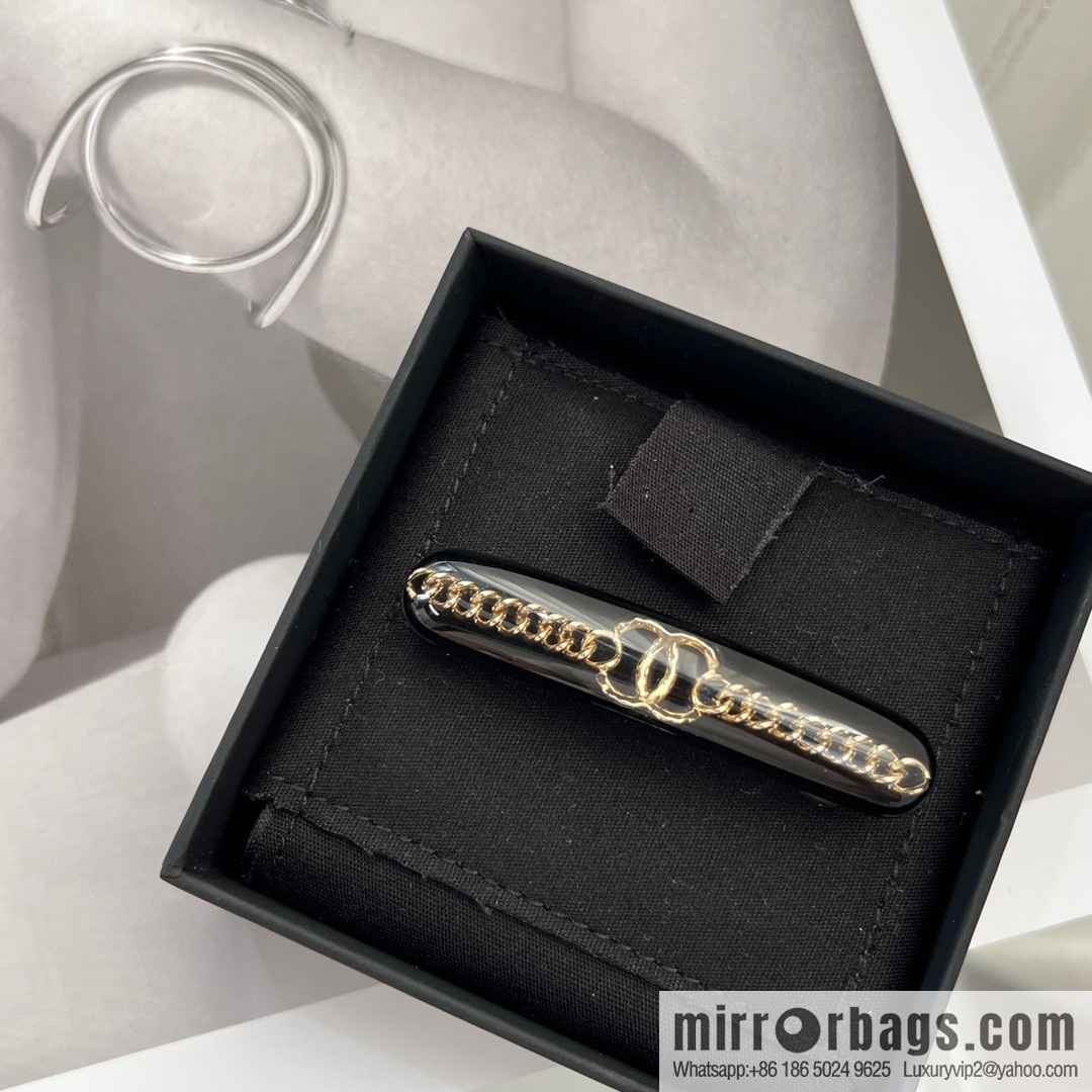 New ☑️ Chanel double c acrylic hairpin hairpin