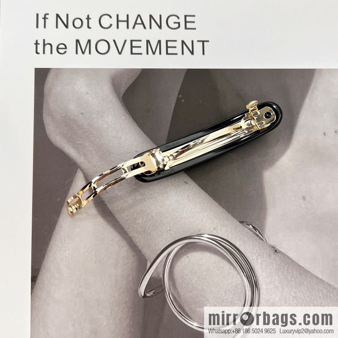 New ☑️ Chanel double c acrylic hairpin hairpin