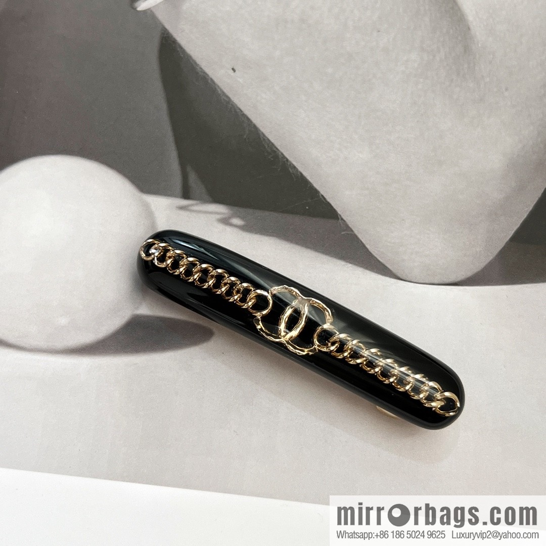New ☑️ Chanel double c acrylic hairpin hairpin