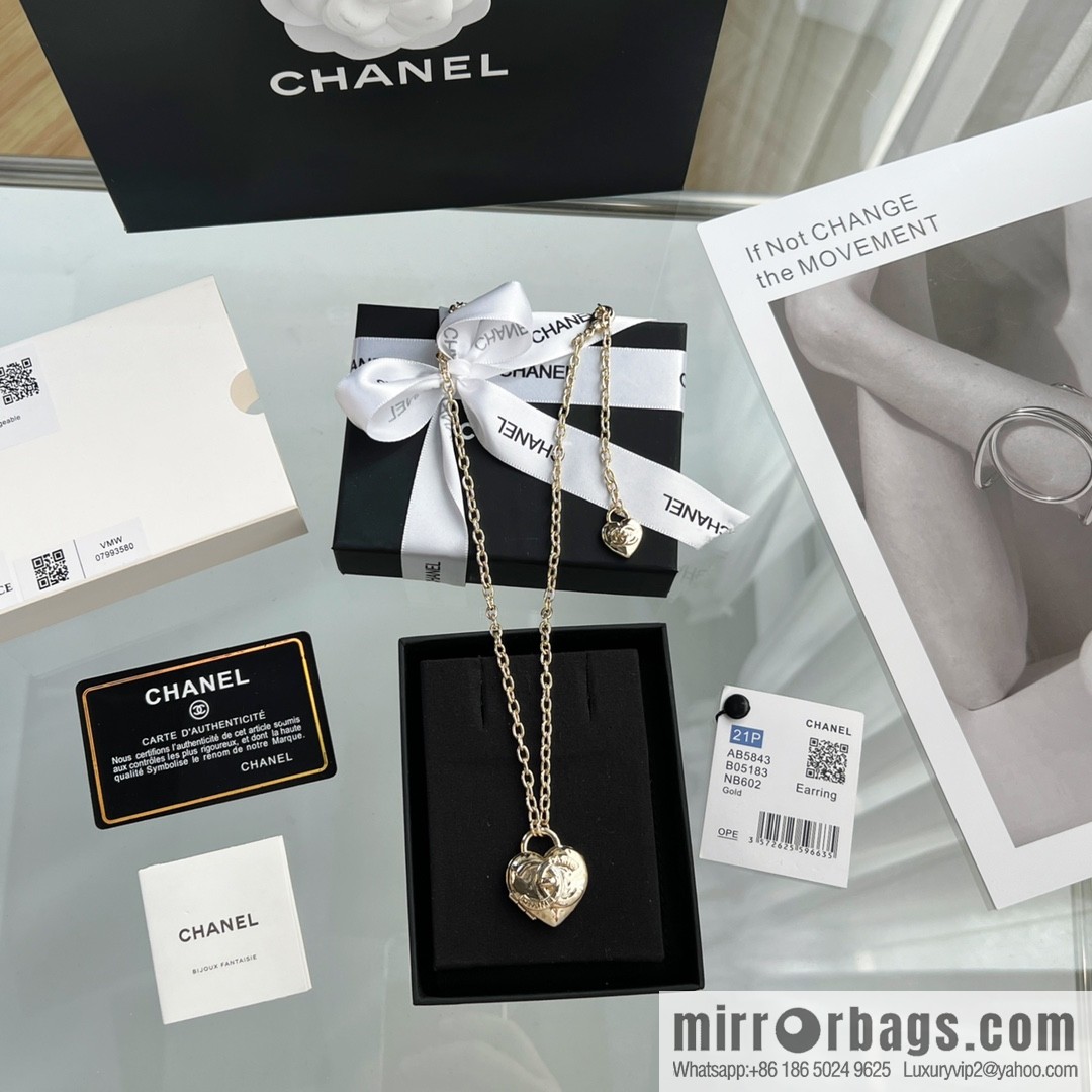 New ☑️ Chanel gold double c peach heart love necklace sweater chain