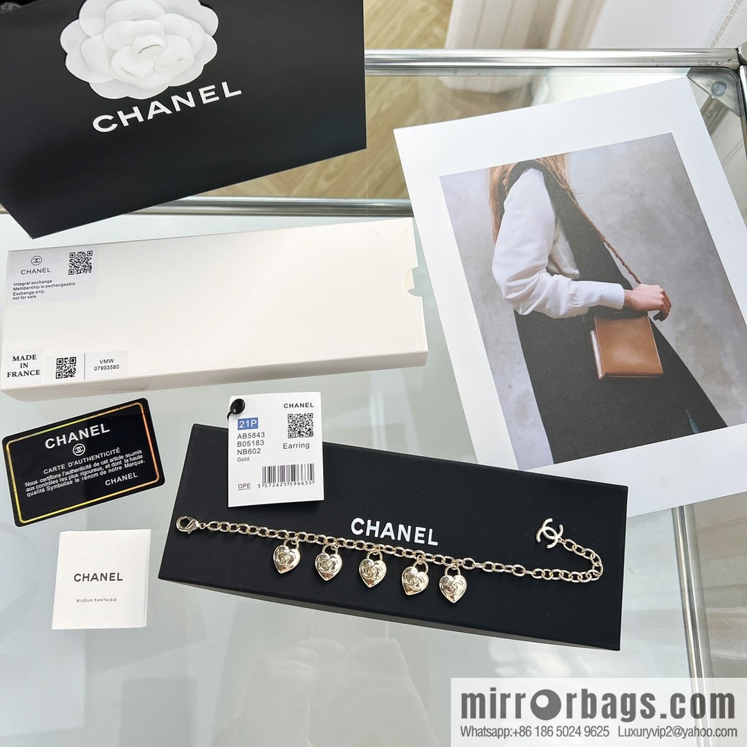 New ☑️ Chanel heart love bracelet