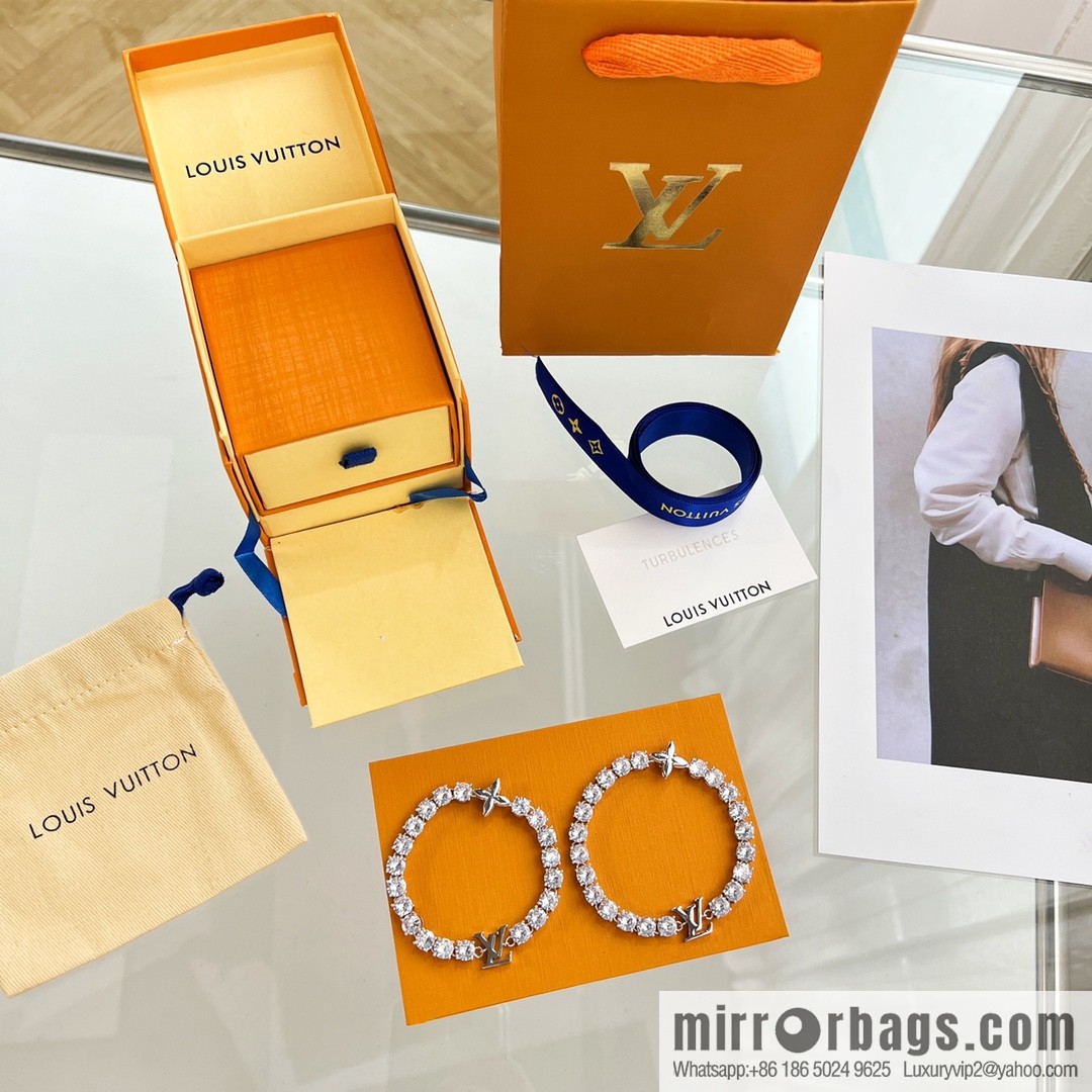 Louis Vuitton Louis Vuitton lv couple diamond bracelet