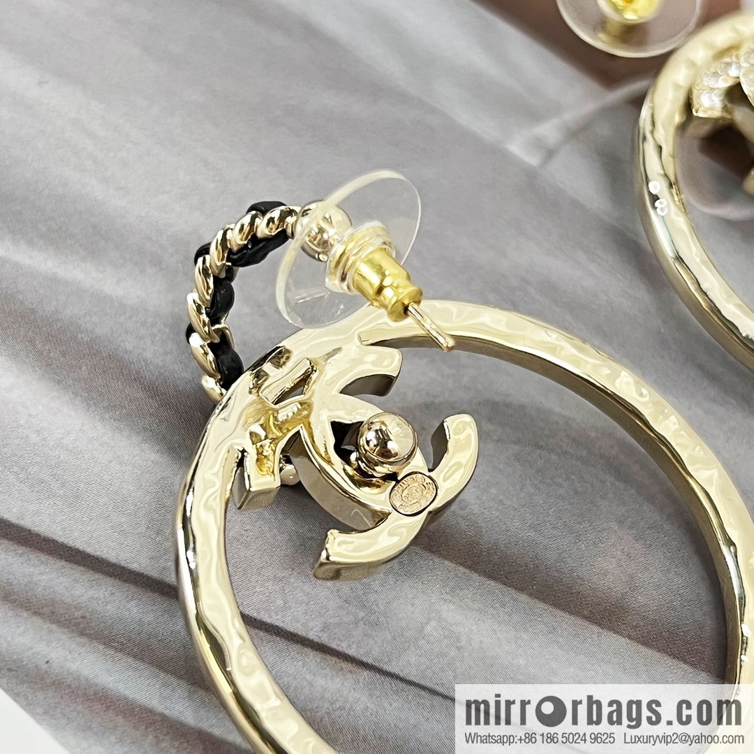 New ☑️ Chanel C2 gold double c round stud earrings