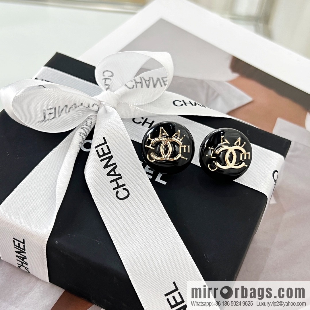 New ☑️ Chanel C1 double c round acrylic stud earrings