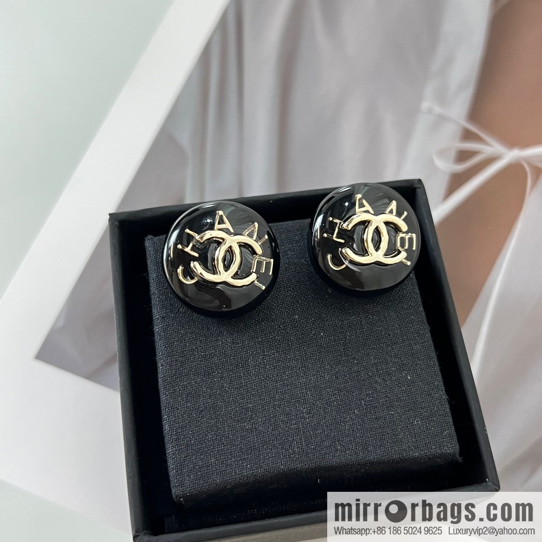 New ☑️ Chanel C1 double c round acrylic stud earrings