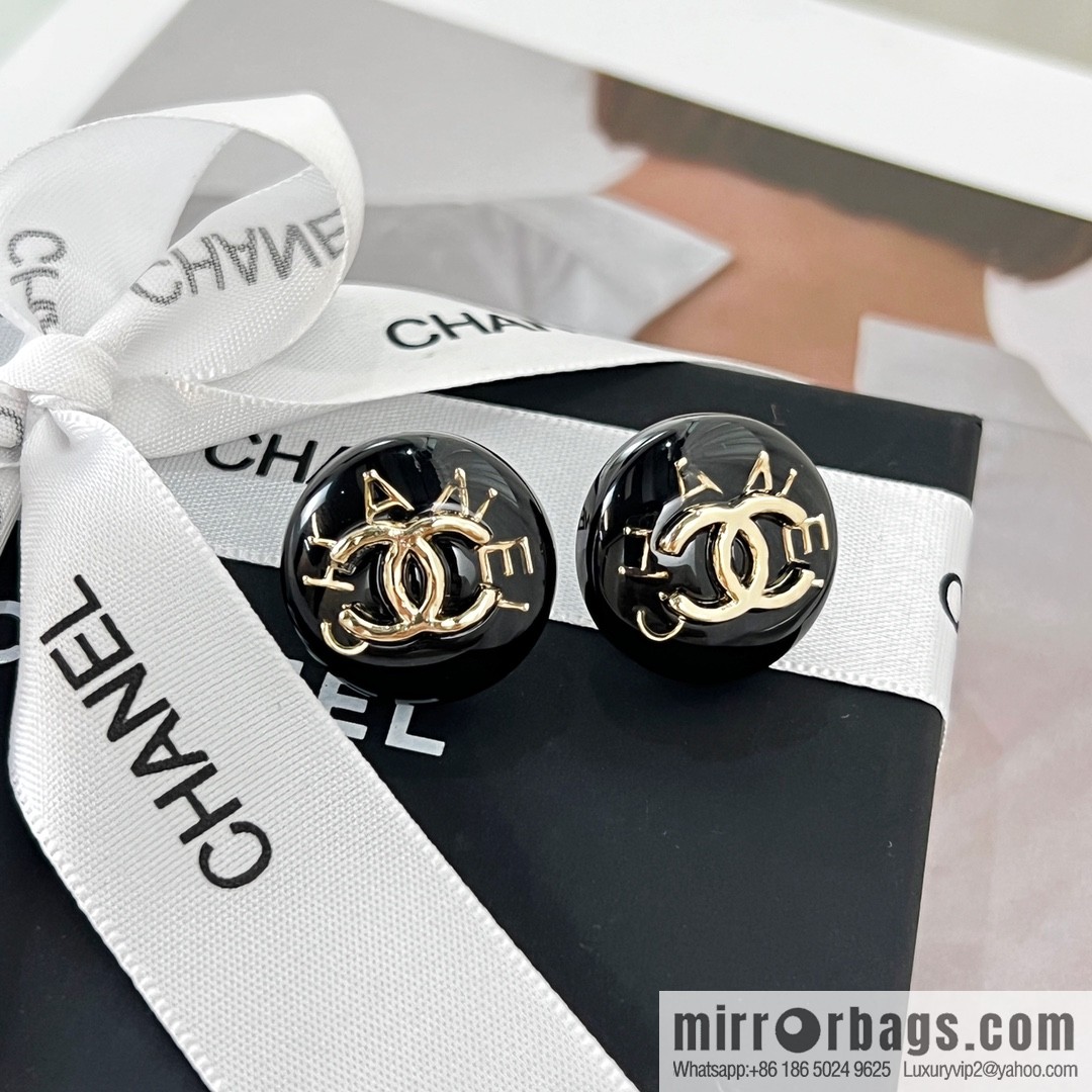 New ☑️ Chanel C1 double c round acrylic stud earrings