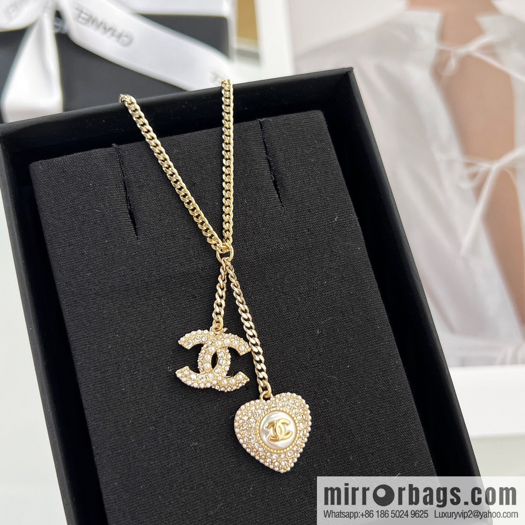New ☑️ Chanel full diamond peach heart double c necklace