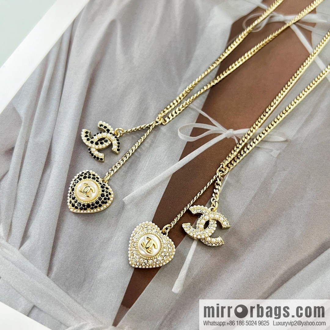 New ☑️ Chanel full diamond peach heart double c necklace