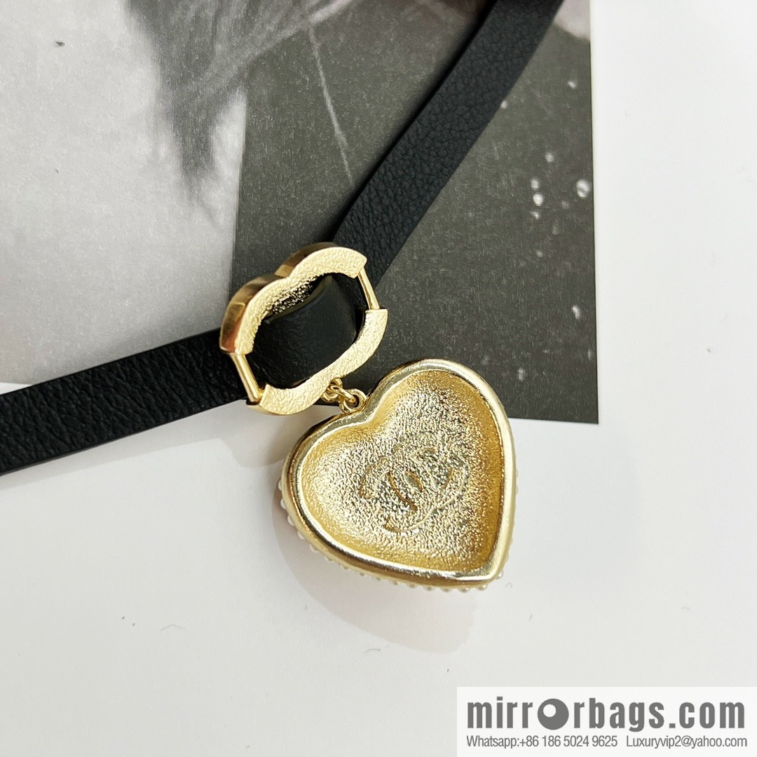 New ☑️ Chanel full diamond peach heart double c black leather rope necklace