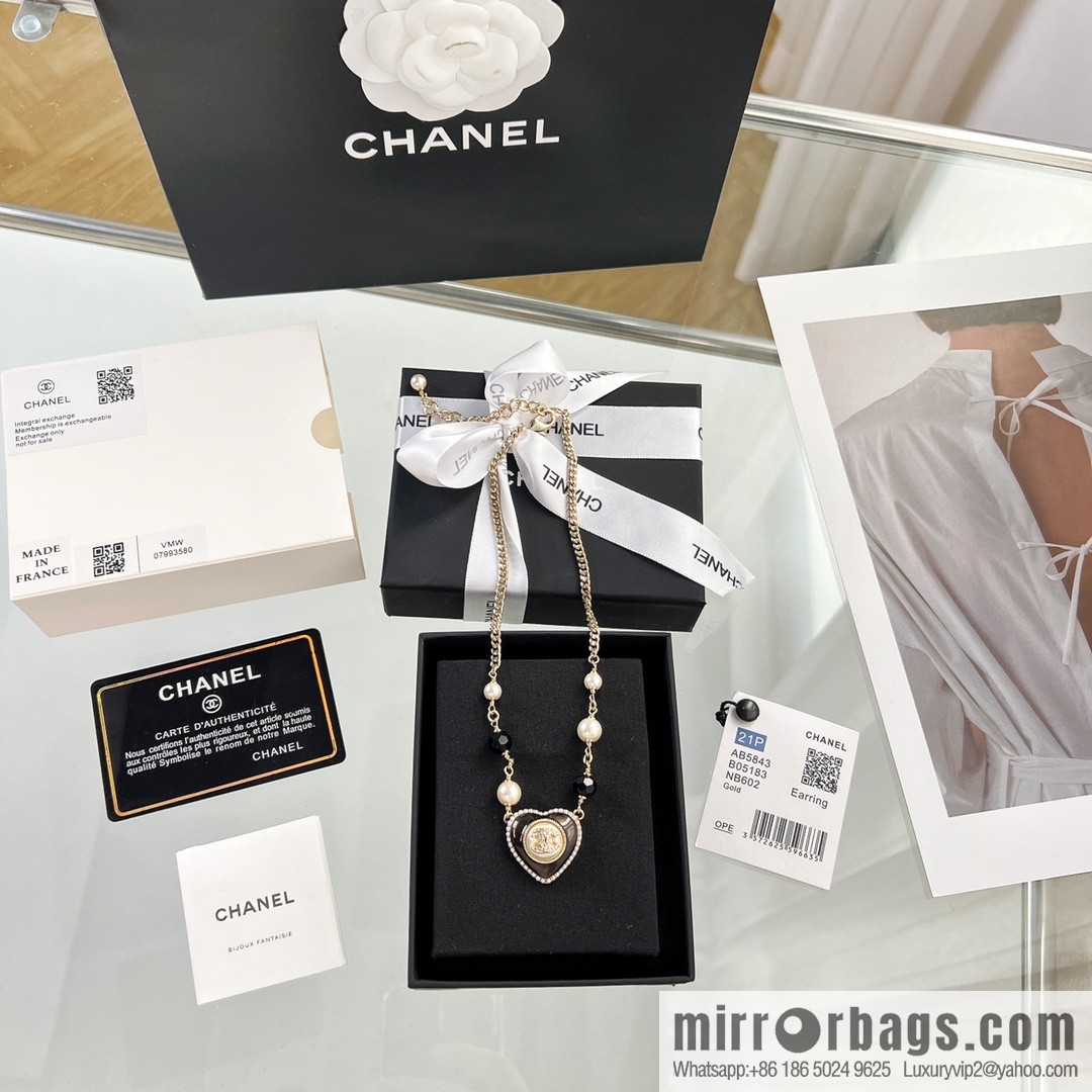 New ☑️ Chanel double c peach heart black diamond necklace