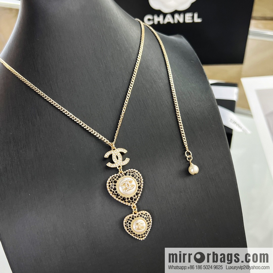 New ☑️ Chanel double c peach heart black and white diamond necklace
