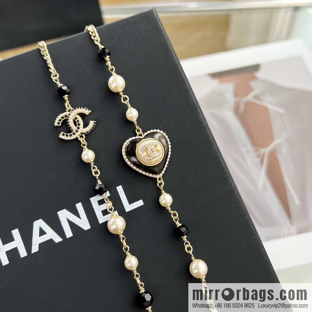 New ☑️ Chanel double c peach heart black and white diamond sweater chain necklace