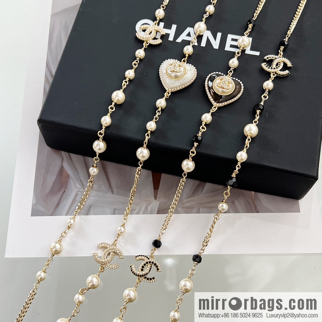 New ☑️ Chanel double c peach heart black and white diamond sweater chain necklace