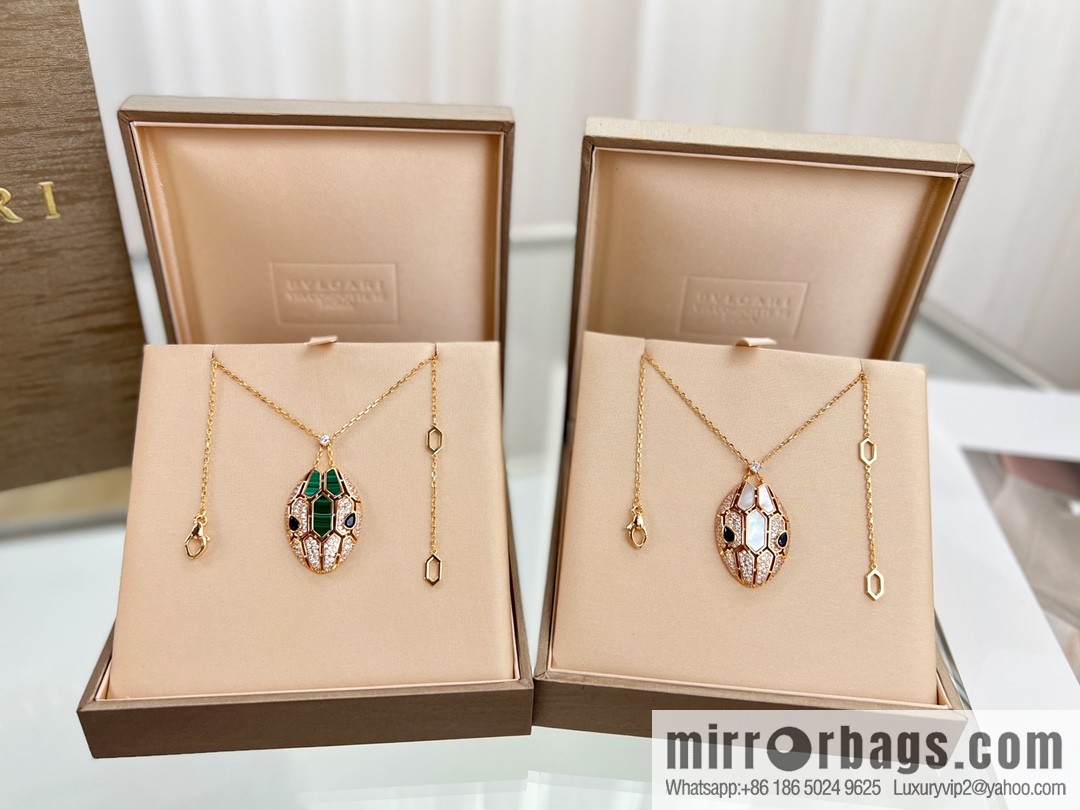 BVLGARI Bulgari new SERPENTI series malachite, white fritillary snake head necklace