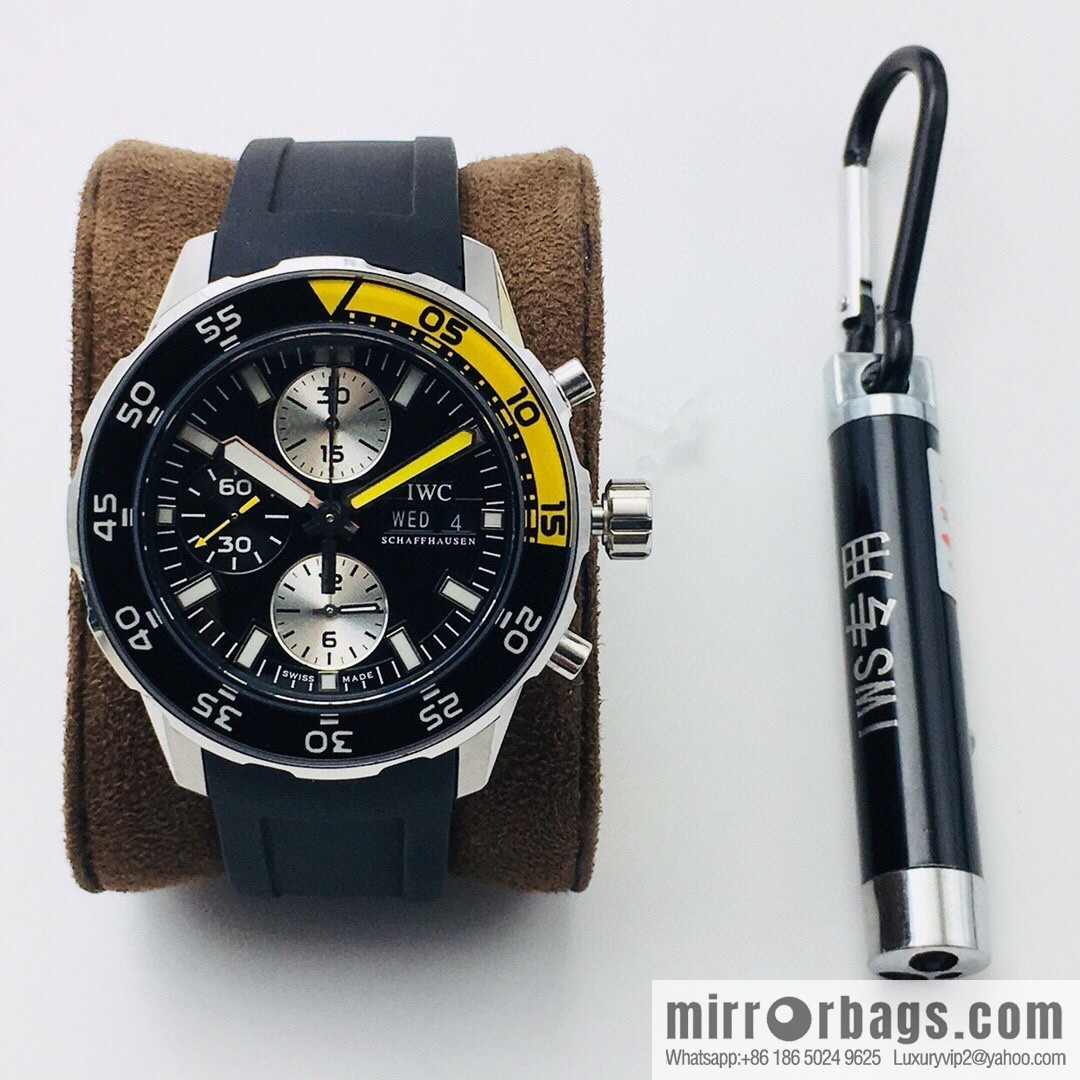 The IWC Ocean Chronograph series is a true diving and chronograph mechanical watch with the Asia-7750 movement