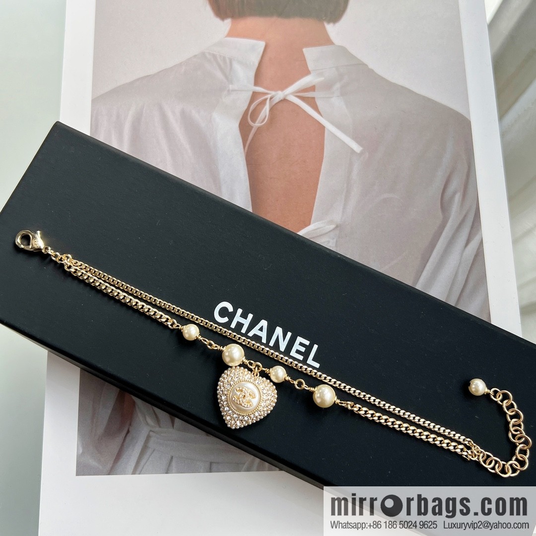 New ☑️ Chanel full diamond peach heart double c bracelet