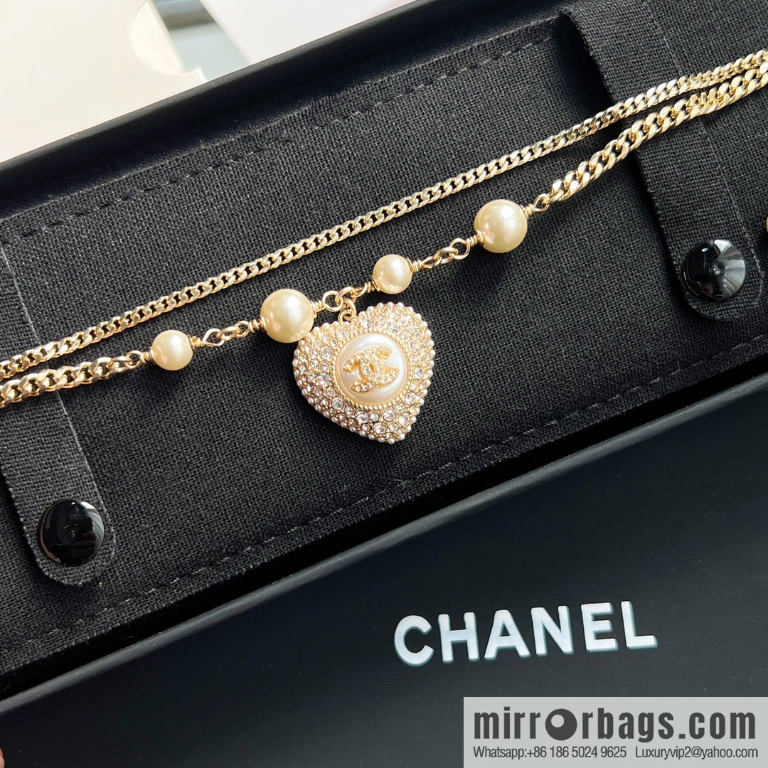 New ☑️ Chanel full diamond peach heart double c bracelet