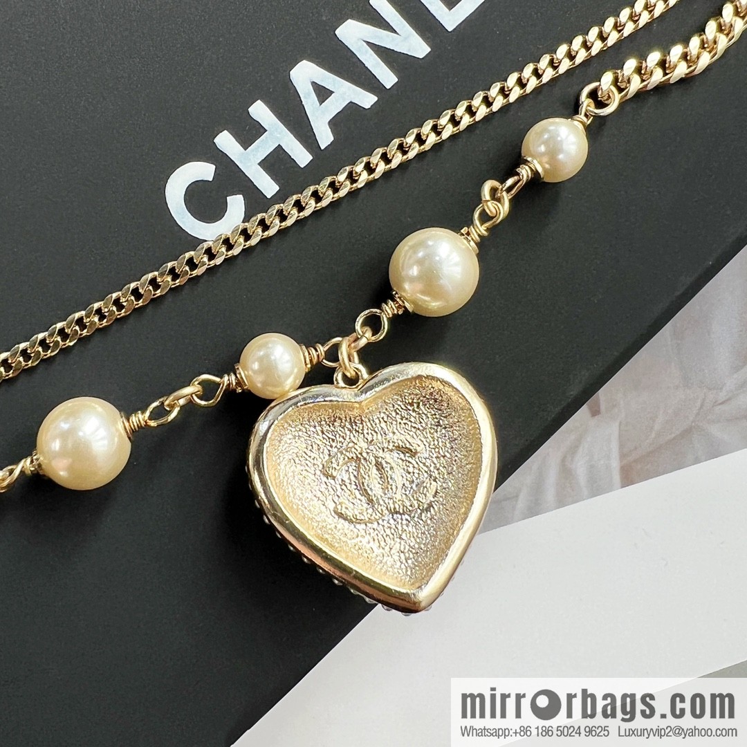 New ☑️ Chanel full diamond peach heart double c bracelet