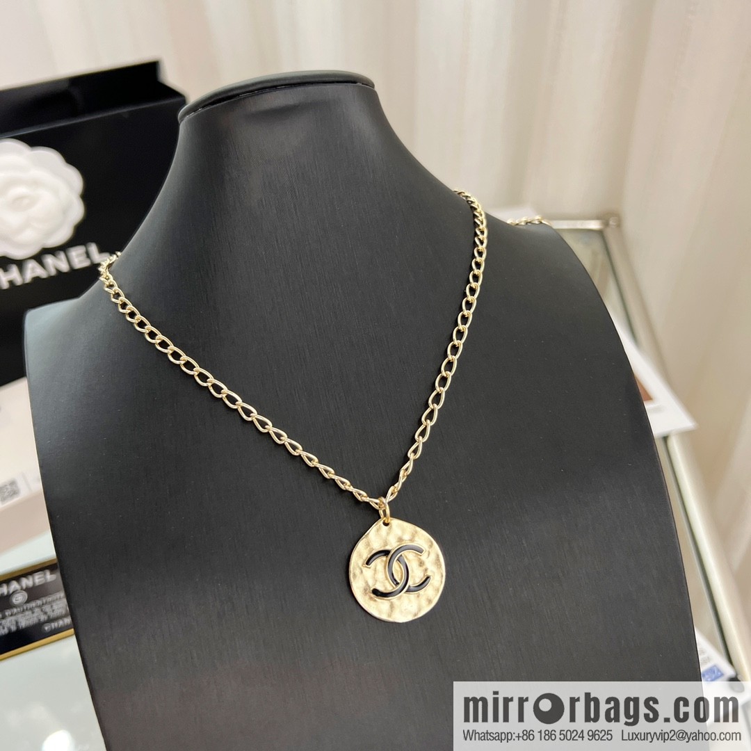 New ☑️ Chanel double c round necklace necklace