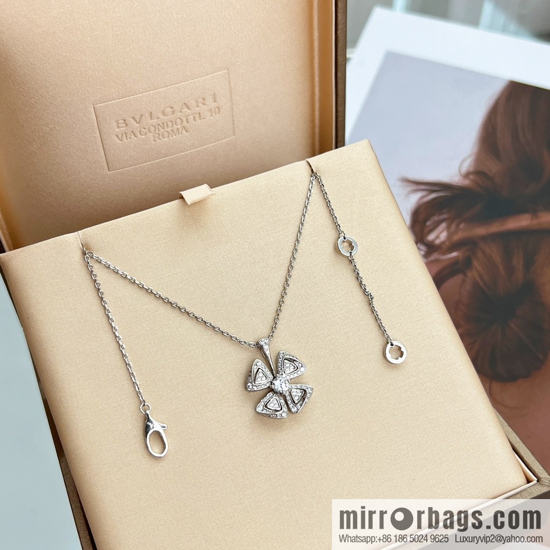 BVLGARI Bulgari series, four-leaf clover necklace