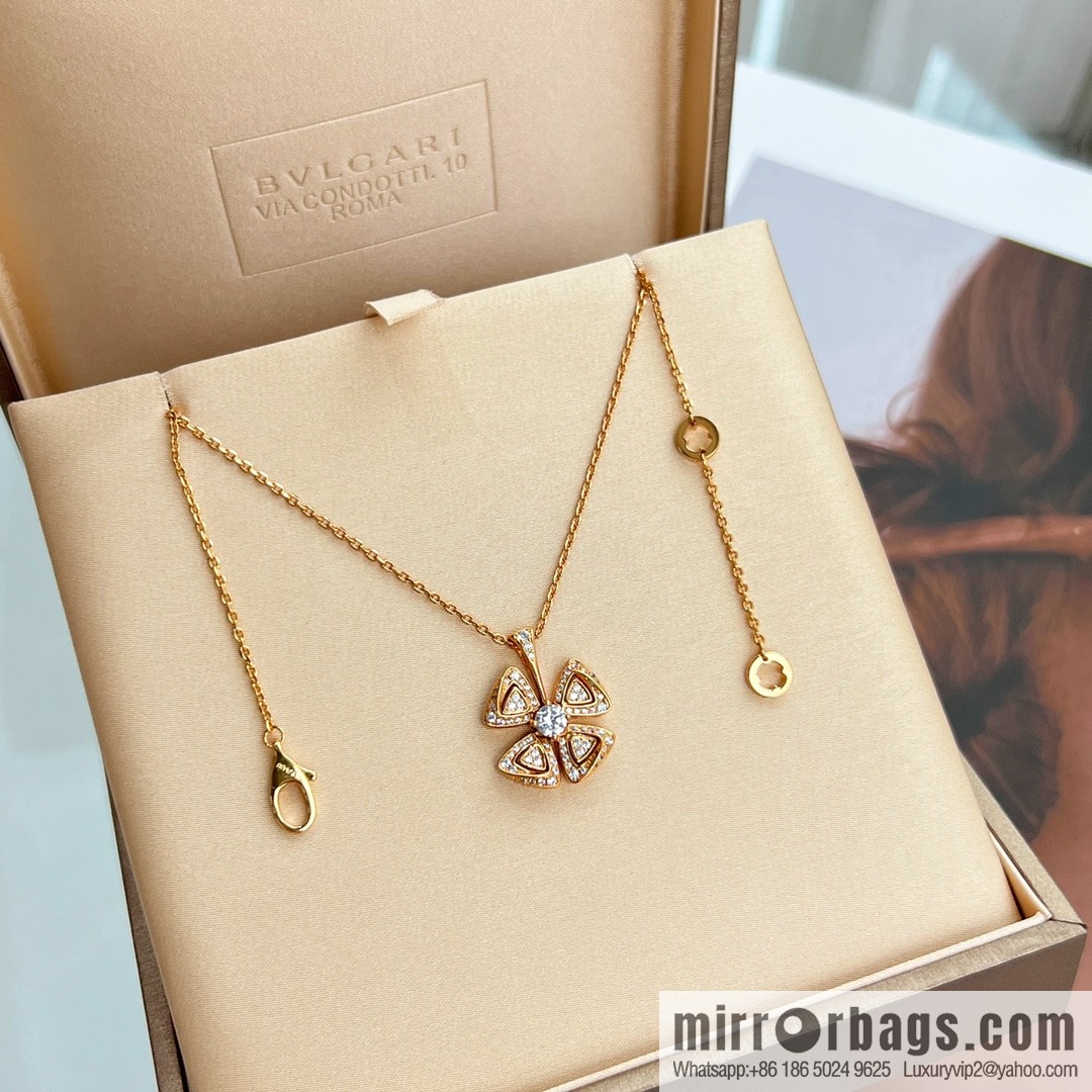 BVLGARI Bulgari series, four-leaf clover necklace