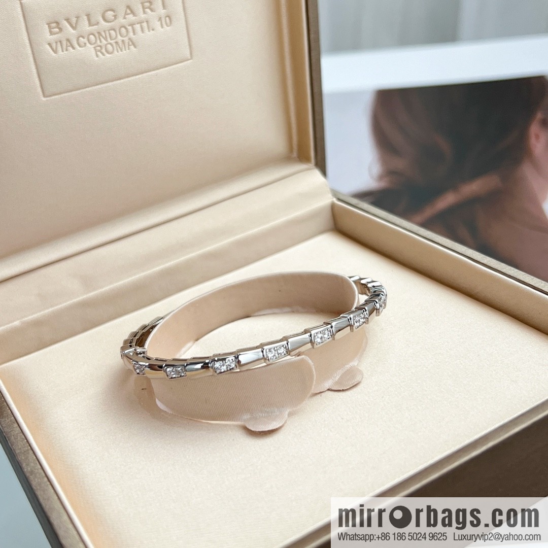 BVLGARI Bulgari SERPENTI VIPER series latest interval drill snake bone bracelet bracelet