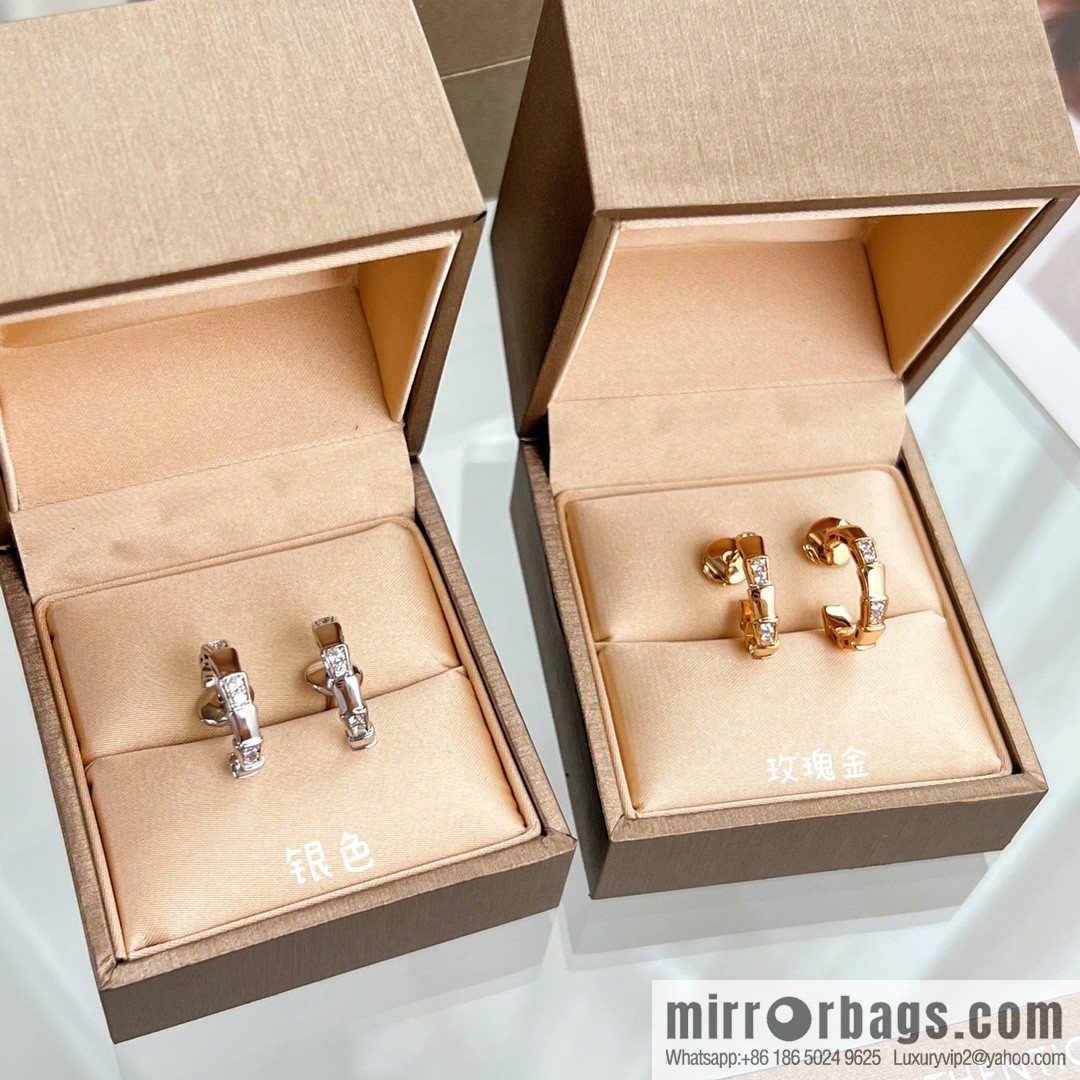 BVLGARI Bulgari SERPENTI VIPER series latest interval drill snake bone stud earrings