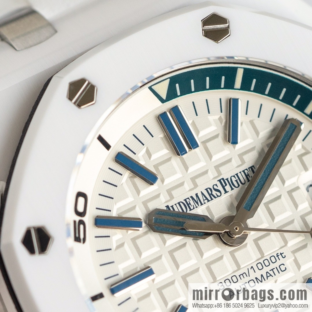 IP. FACTORY reinvents the legend - Audemars Piguet 15706 carbon fiber 3120 movement watch