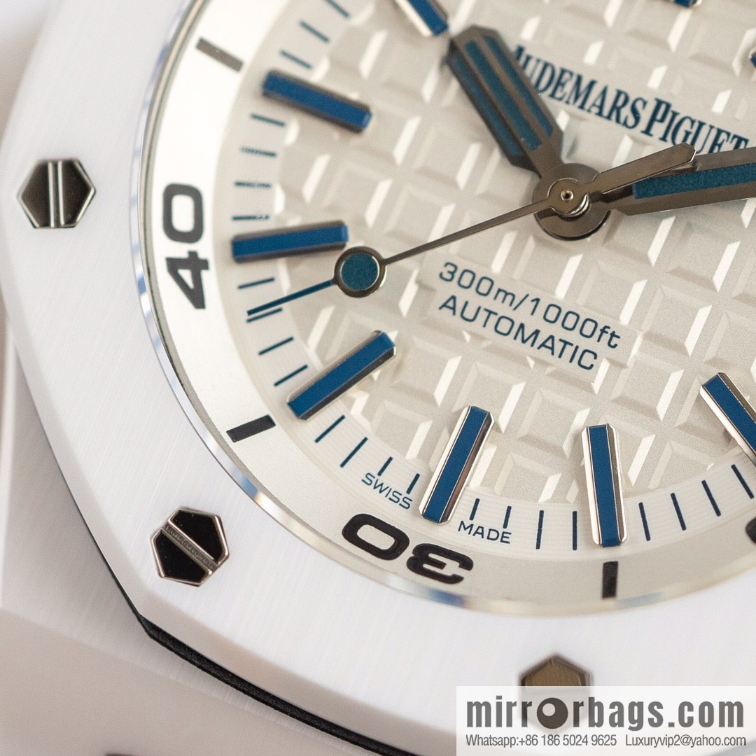 IP. FACTORY reinvents the legend - Audemars Piguet 15706 carbon fiber 3120 movement watch